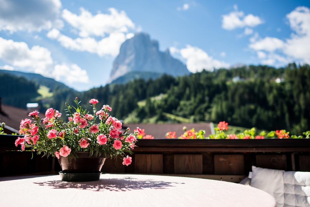 加尼小屋 Santa Cristina Val Gardena 外观 照片